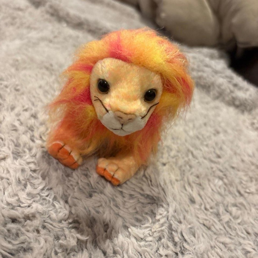 Ty Beanie Baby Bushy the Lion Kids Small Orange Good 2000 Collectible Plush Toy